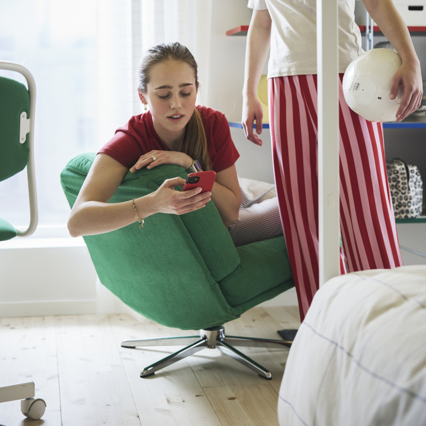 DYVLINGE, swivel easy chair