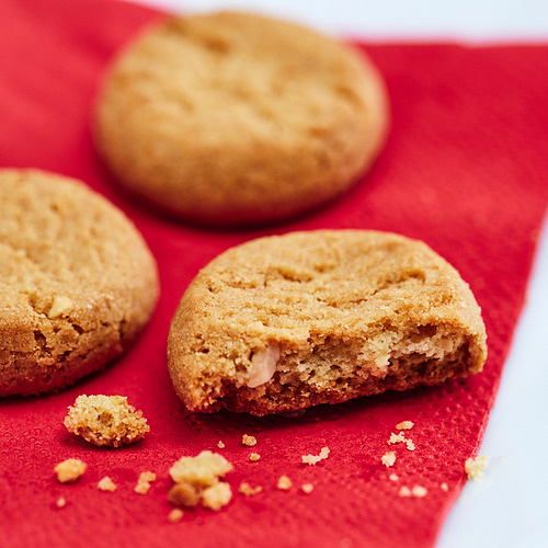 KAFFEREP, biscuits with almonds and ginger