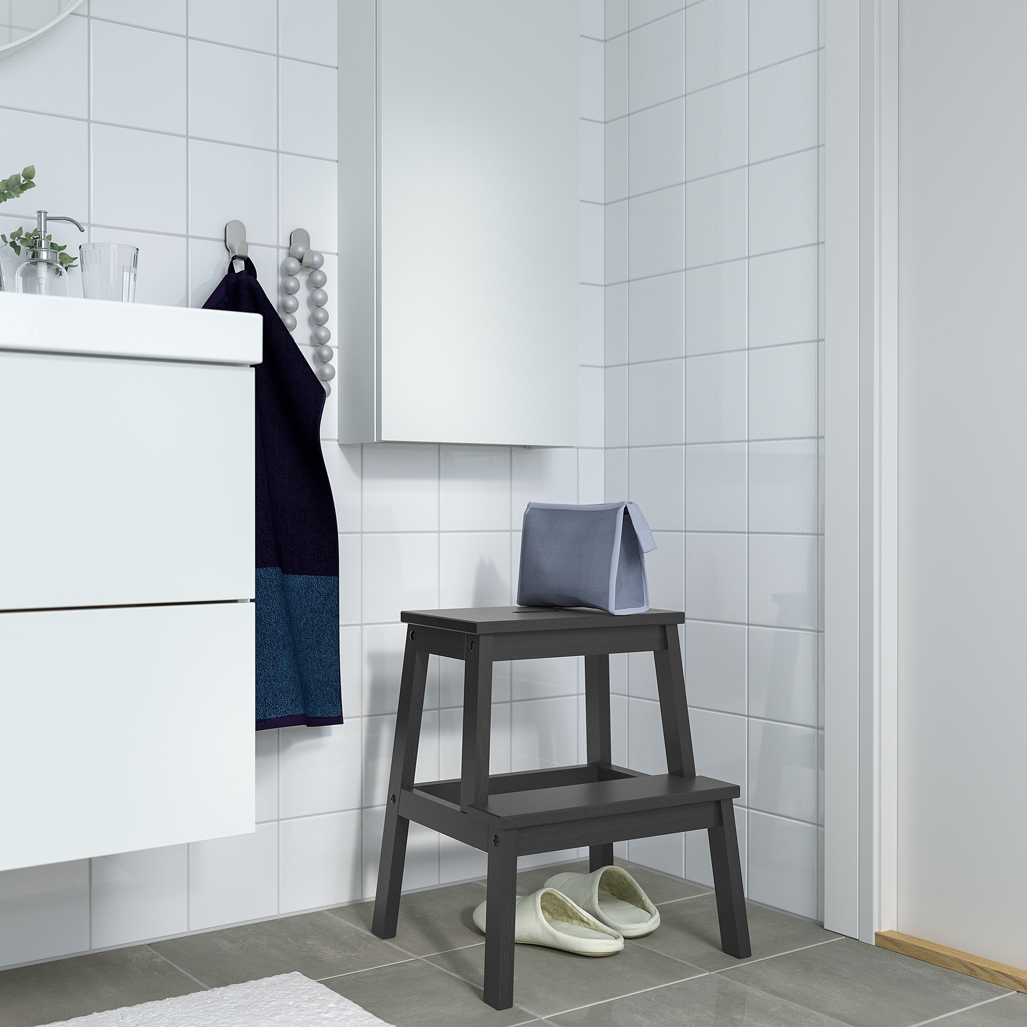 BEKVÄM step stool