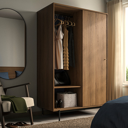 RÅDMANSÖ, fataskápur