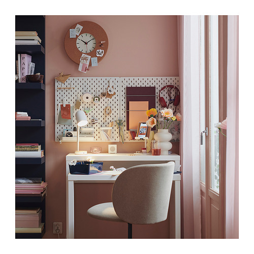 LÄNGDHOPP/KRYLBO, skrifborð og stóll