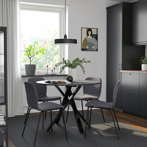 MARIEDAMM/KARLPETTER, borð og fjórir stólar