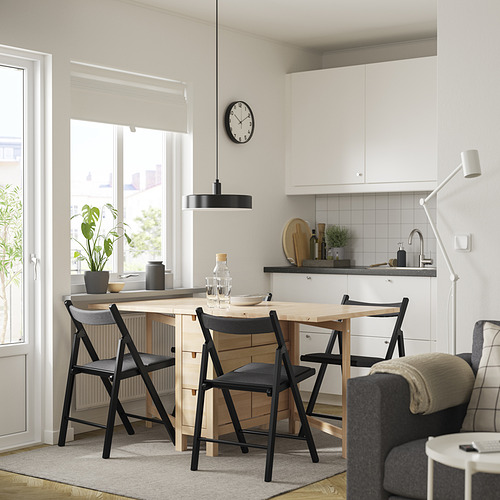 NORDEN/FRÖSVI, borð og fjórir stólar