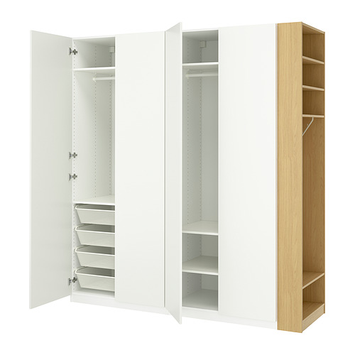 PAX/FORSAND fataskápur