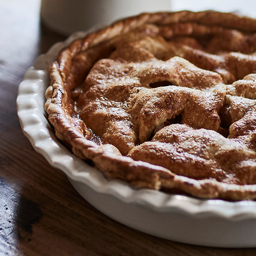 HÖSTAGILLE, pie dish