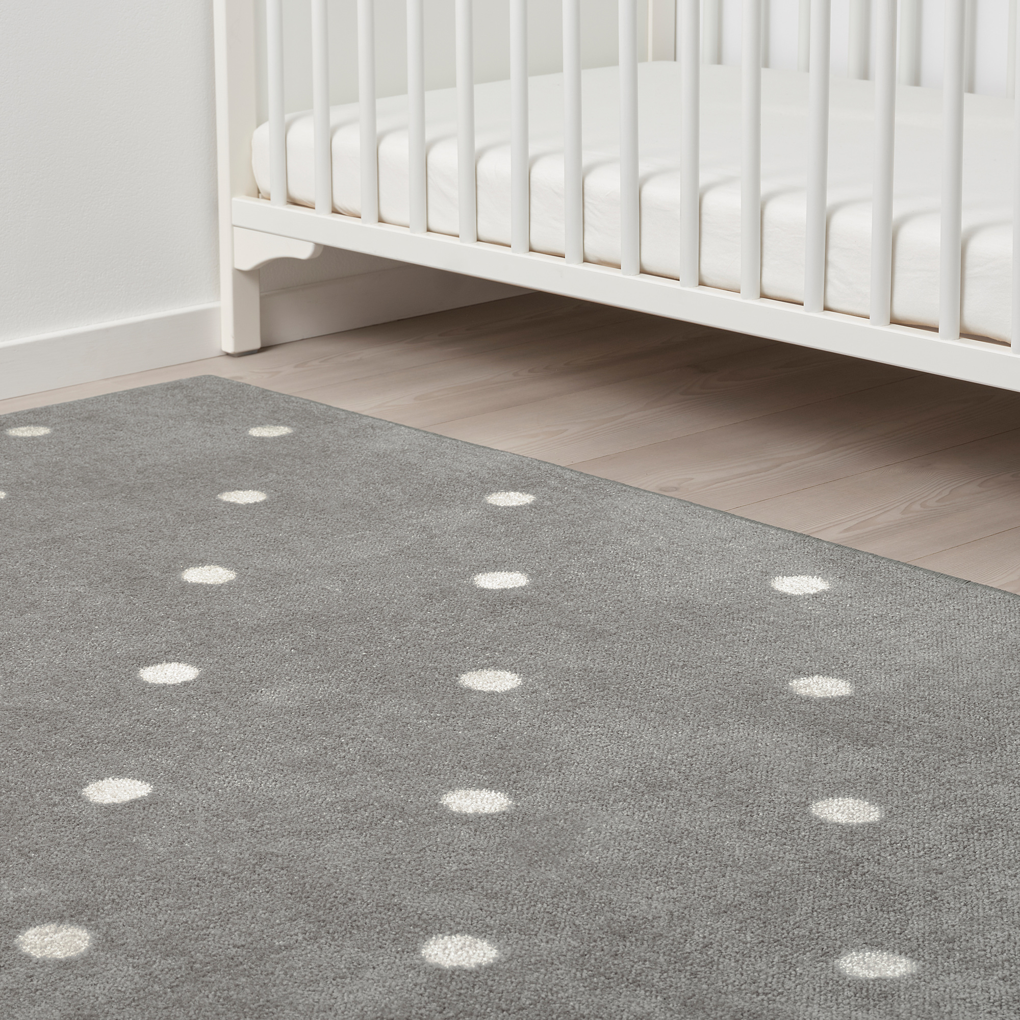 LEN rug