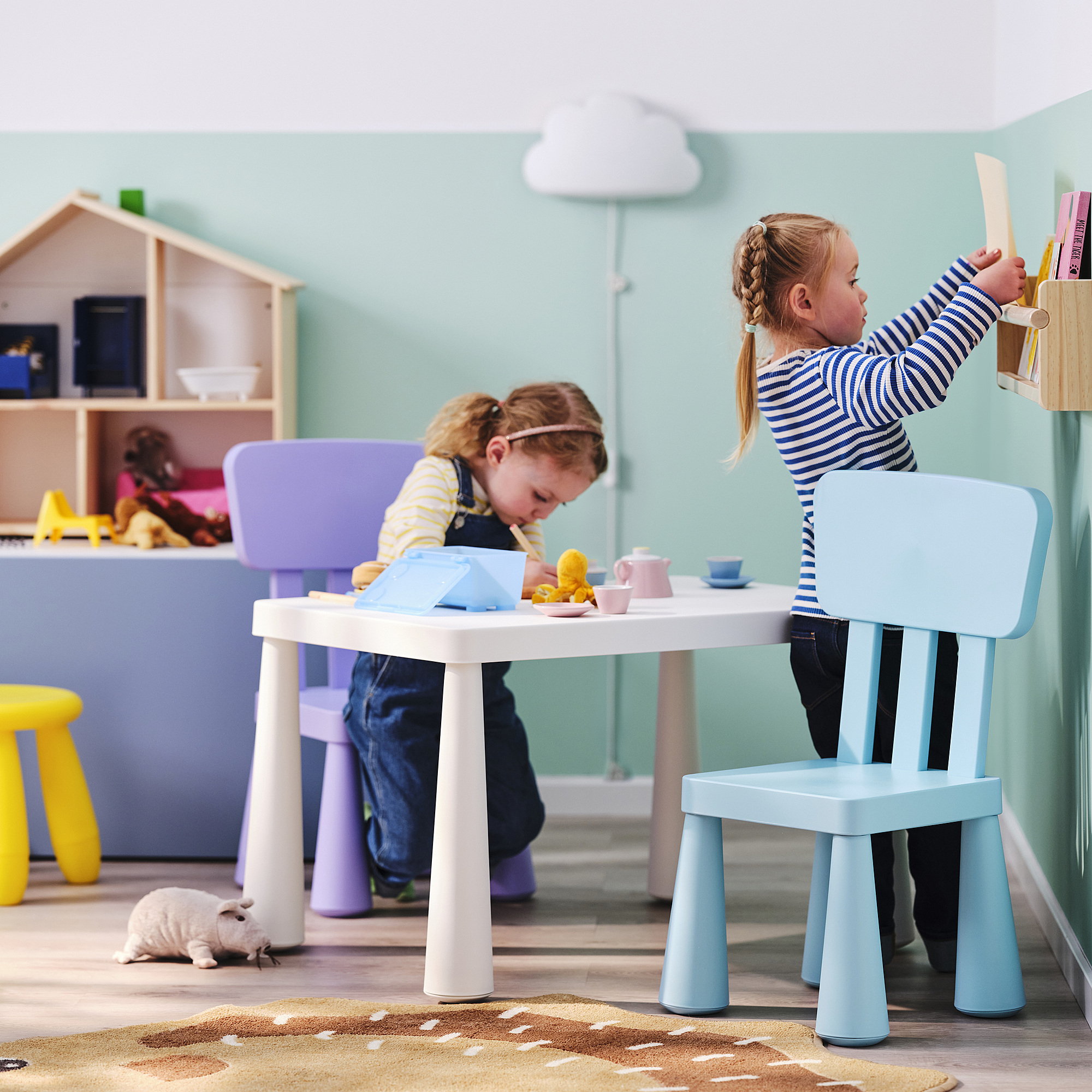 Ikea childrens wooden table and chairs 2025