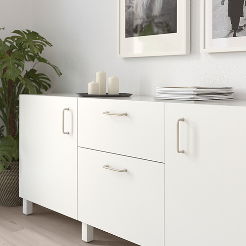 BAGGANÄS, handle