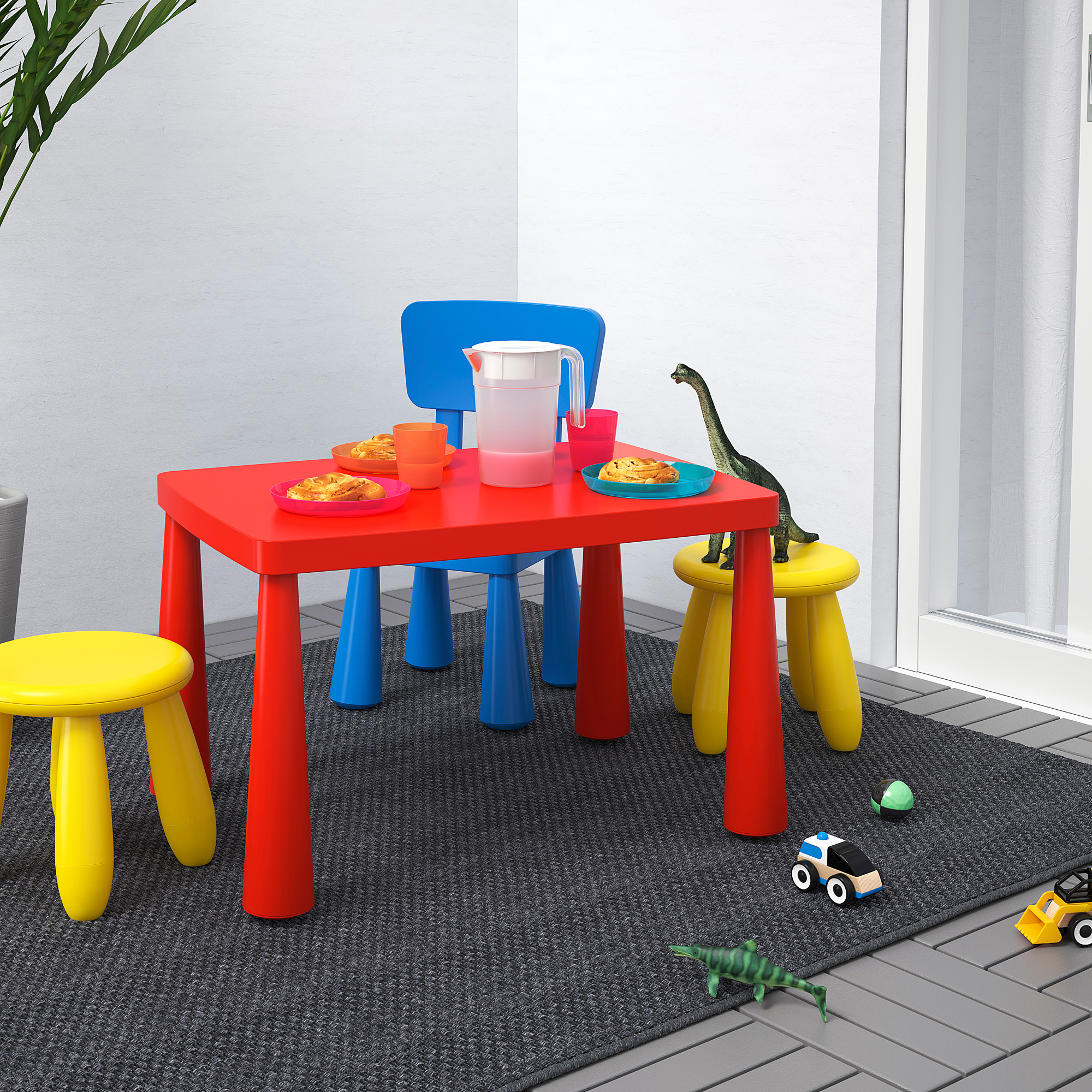 MAMMUT children's table