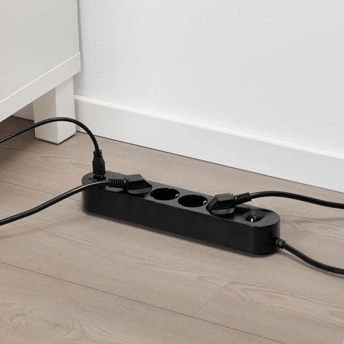 KOPPLA, fjöltengi, 4 tengi og 2 USB-tengi