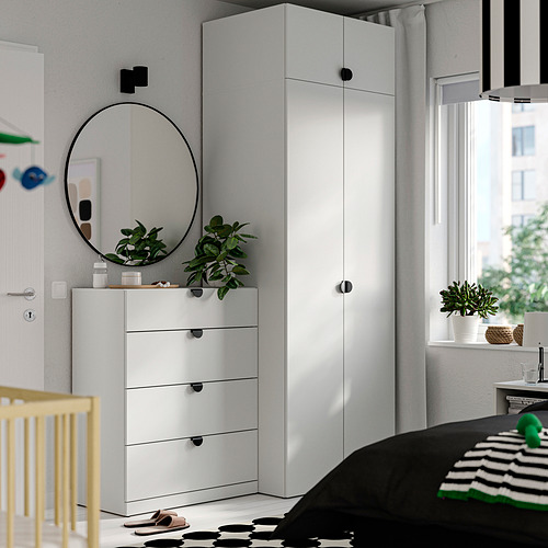 LASTARE, fataskápur