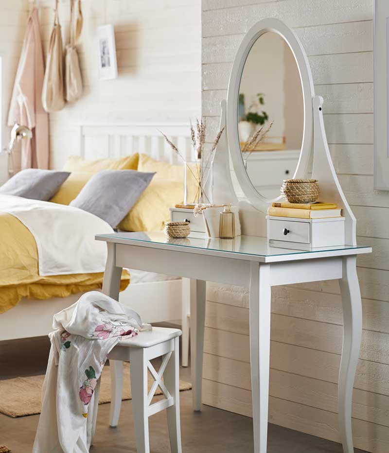 HEMNES