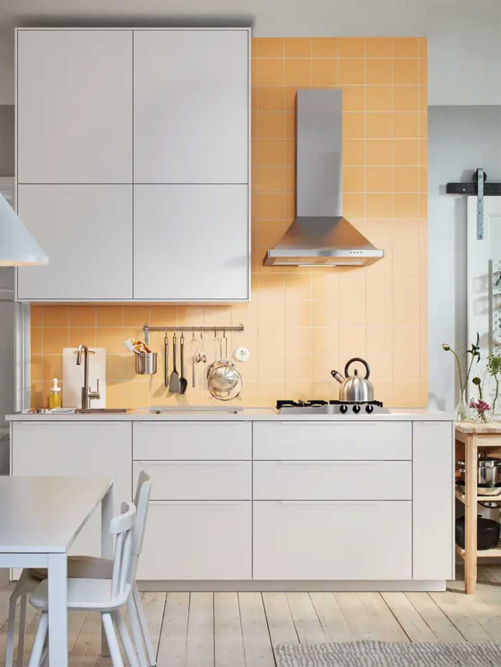 VEDDINGE matt white kitchen
